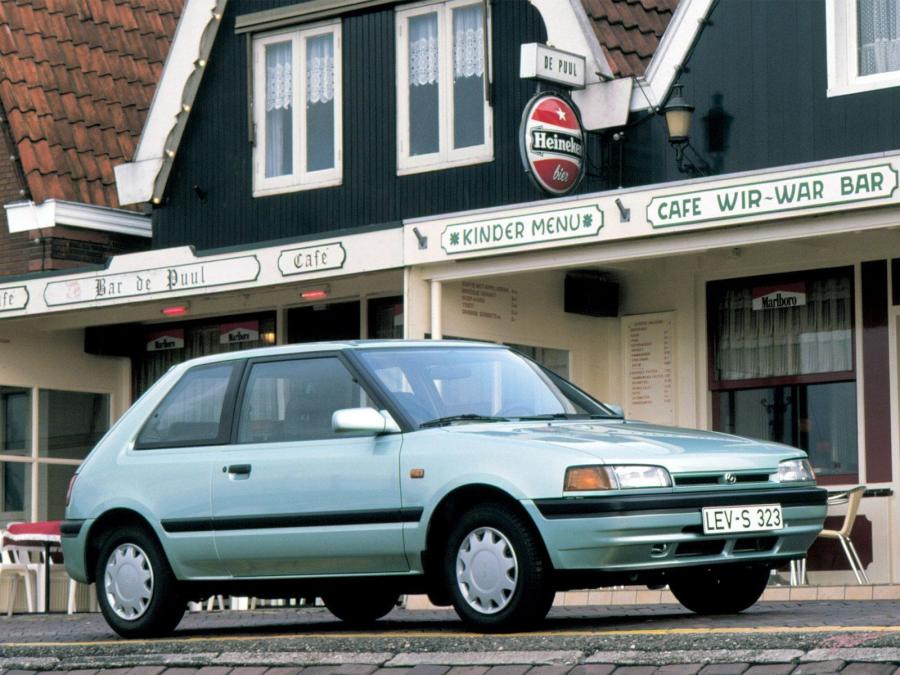  Mazda 323 3-Door 1989 года  (фото 3 из 3)